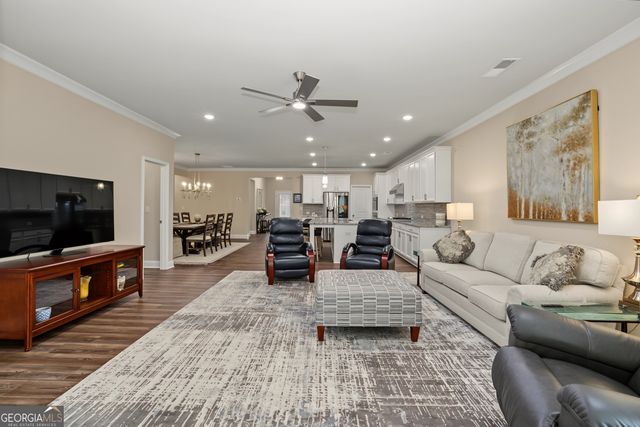 40 Greenleaf Pass, Sharpsburg, GA 30277
