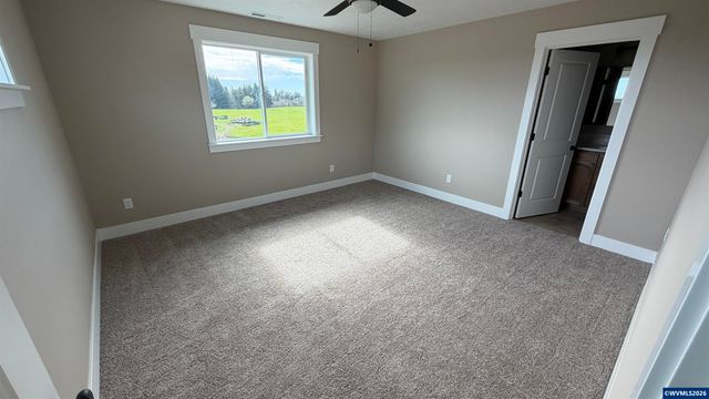 595 NE Evergreen Av, Dallas, OR 97338