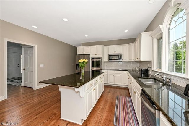 304 Fox Way, Chagrin Falls, OH 44022