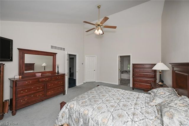 304 Fox Way, Chagrin Falls, OH 44022
