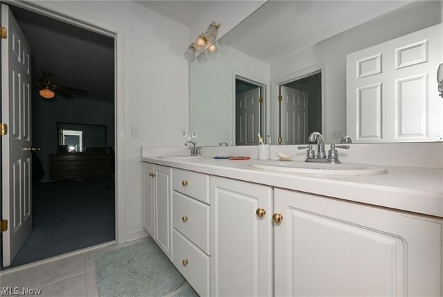 304 Fox Way, Chagrin Falls, OH 44022