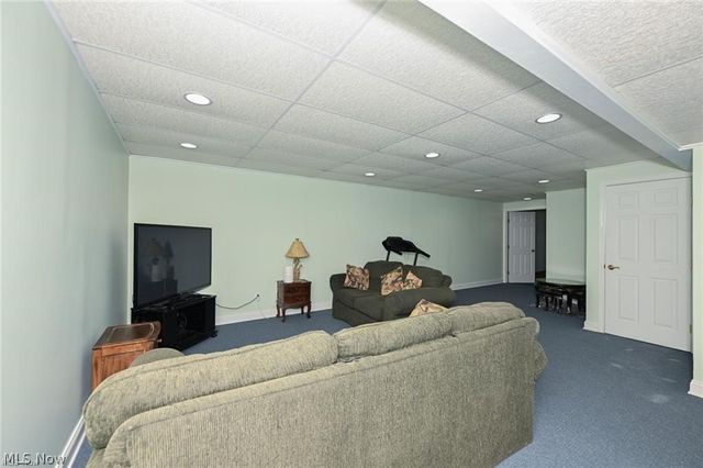 304 Fox Way, Chagrin Falls, OH 44022