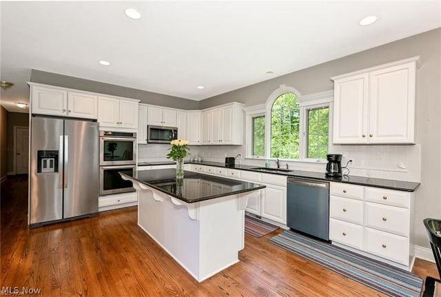 304 Fox Way, Chagrin Falls, OH 44022