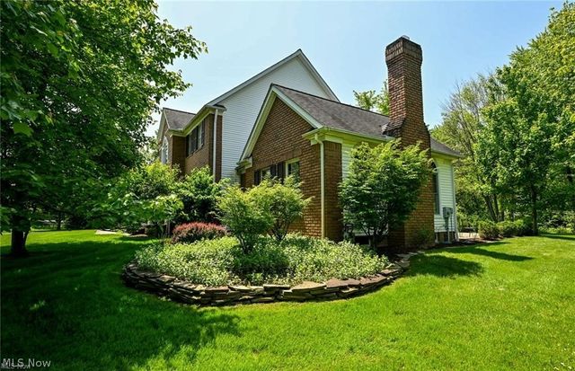 304 Fox Way, Chagrin Falls, OH 44022