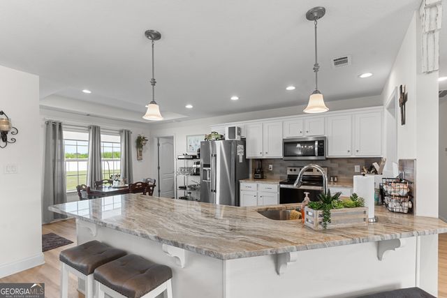425 Lamplight Drive, Byron, GA 31008