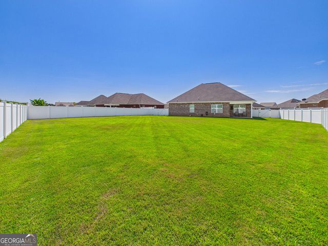 425 Lamplight Drive, Byron, GA 31008
