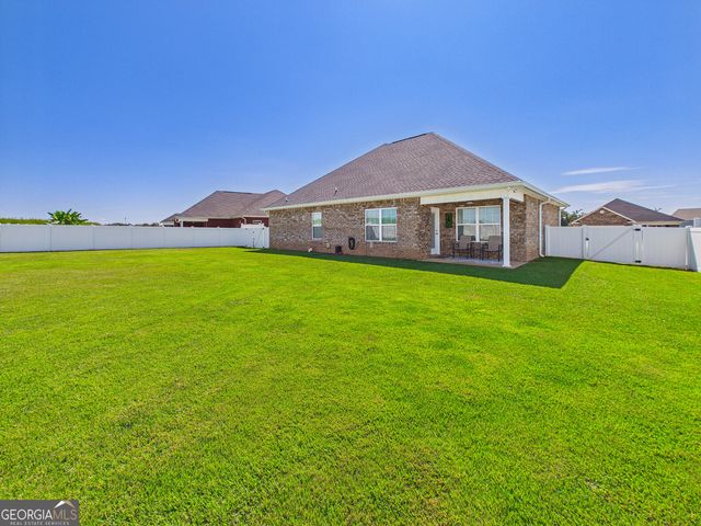 425 Lamplight Drive, Byron, GA 31008
