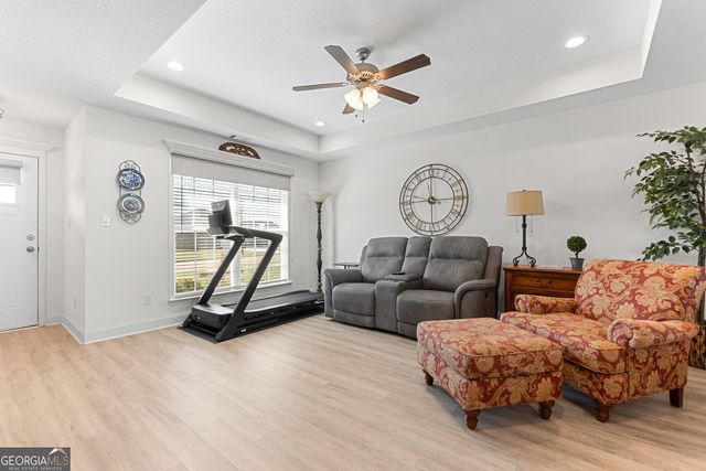 425 Lamplight Drive, Byron, GA 31008