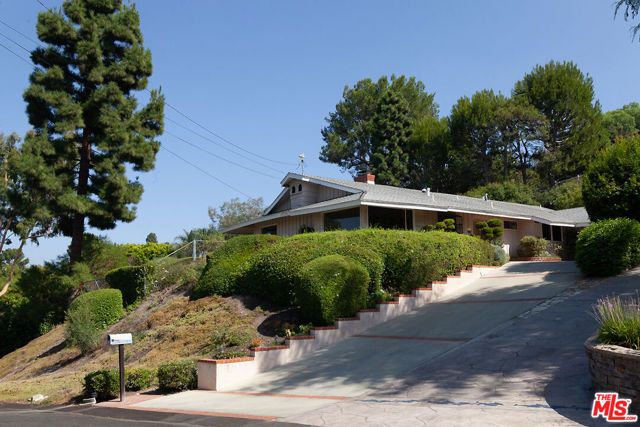 10 Sweetgrass Lane, Rolling Hills Estates, CA 90274