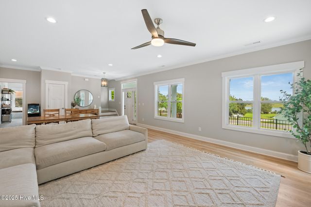 1406 Kings Landing Road, Hampstead, NC 28443