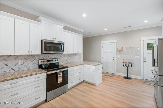 1406 Kings Landing Road, Hampstead, NC 28443