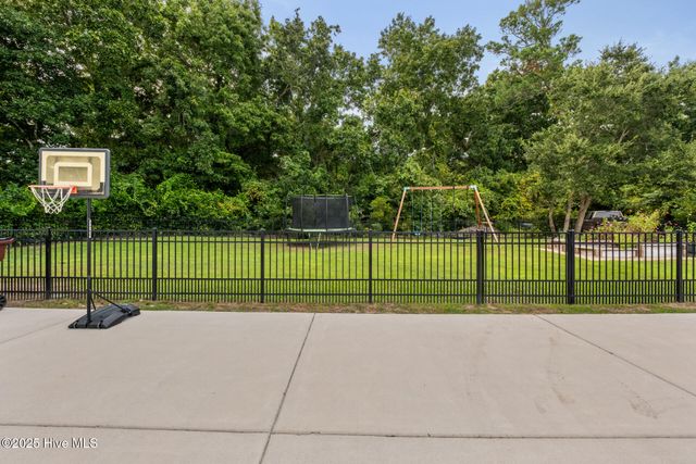 1406 Kings Landing Road, Hampstead, NC 28443