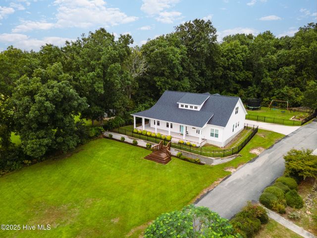 1406 Kings Landing Road, Hampstead, NC 28443