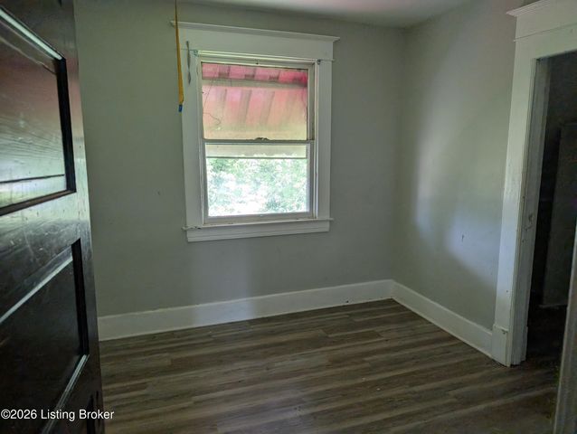 676 Cecil Ave, Louisville, KY 40211