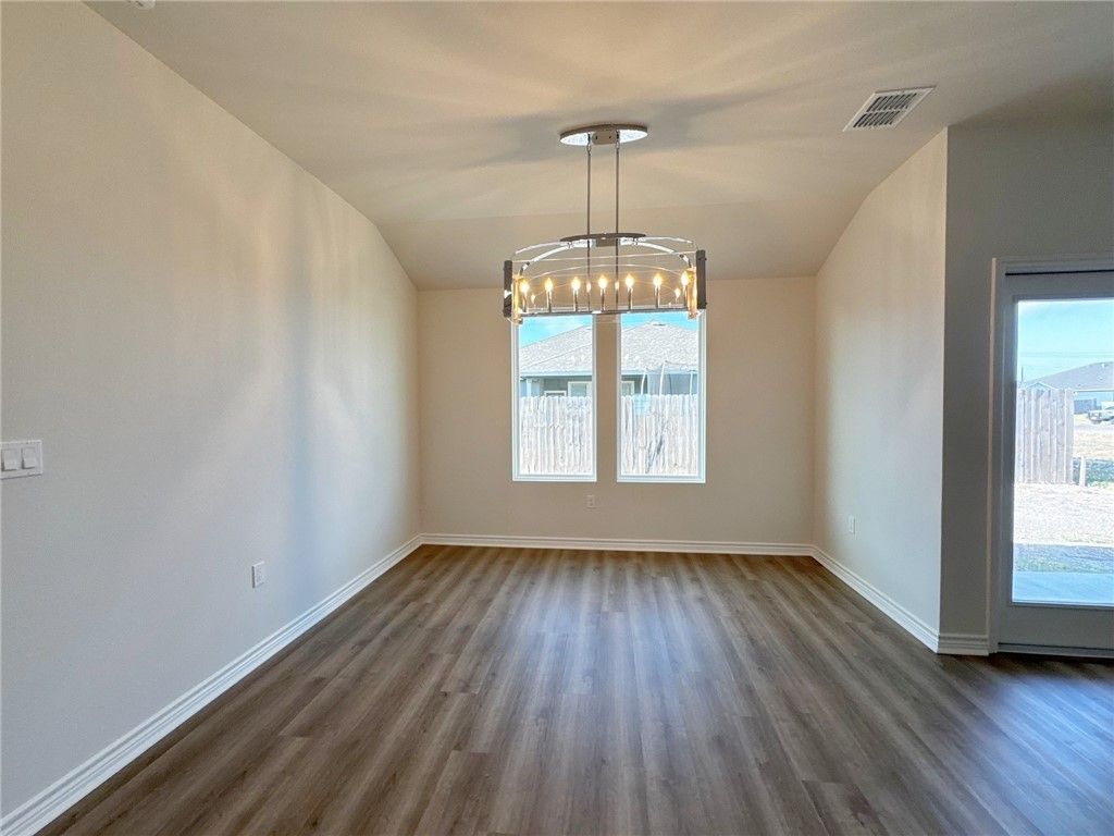 9209 Neena Dr, Corpus Christi, TX 78409 — photo 5