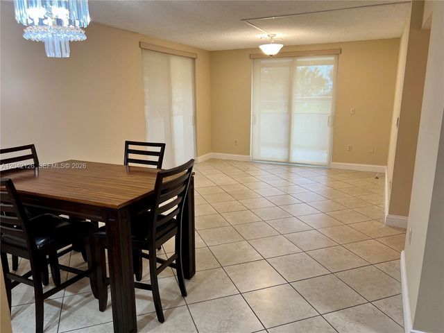 919 Hillcrest Dr 102, Hollywood, FL 33021