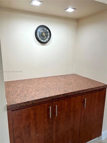 919 Hillcrest Dr 102, Hollywood, FL 33021
