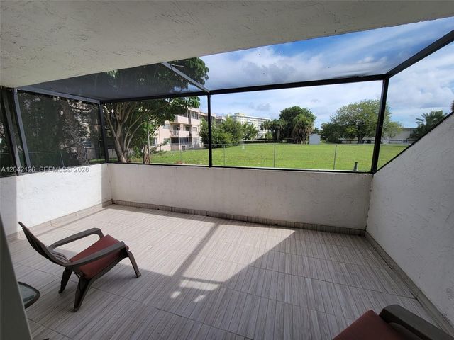 919 Hillcrest Dr 102, Hollywood, FL 33021
