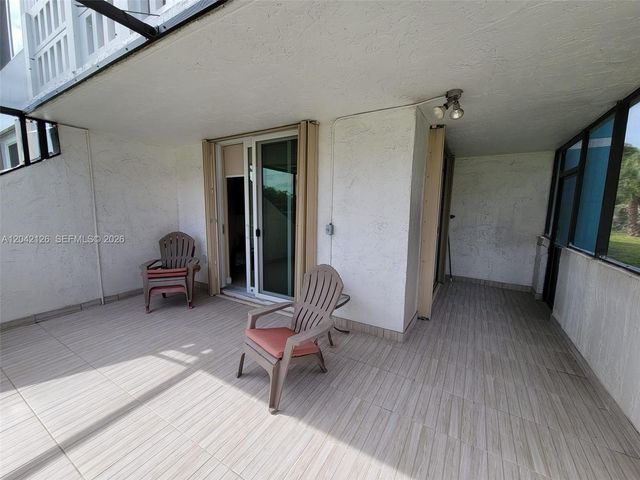 919 Hillcrest Dr 102, Hollywood, FL 33021
