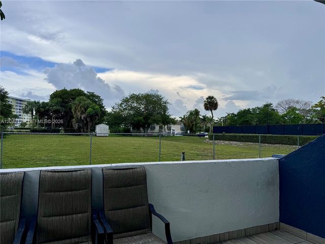 919 Hillcrest Dr 102, Hollywood, FL 33021