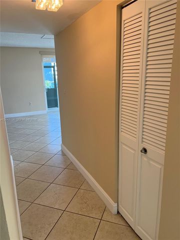 919 Hillcrest Dr 102, Hollywood, FL 33021