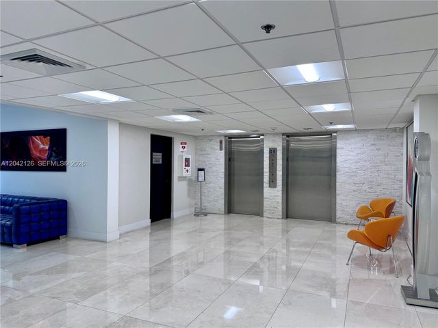 919 Hillcrest Dr 102, Hollywood, FL 33021