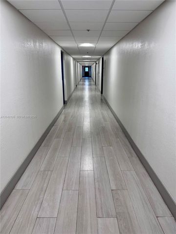 919 Hillcrest Dr 102, Hollywood, FL 33021