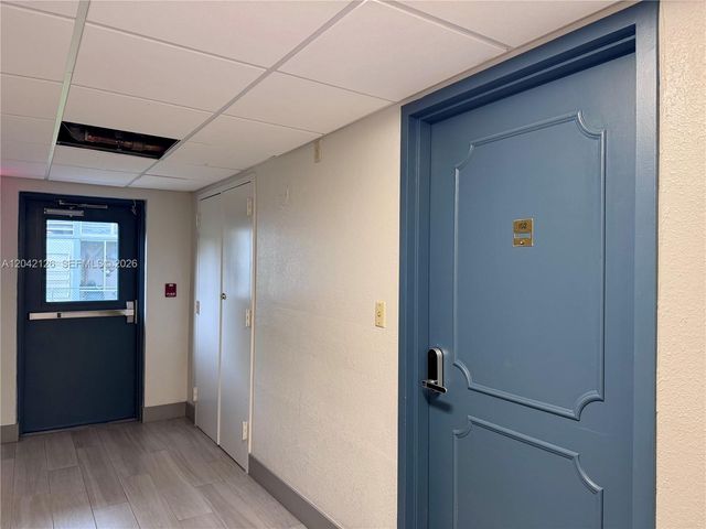919 Hillcrest Dr 102, Hollywood, FL 33021