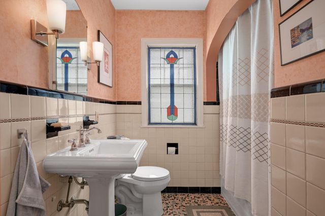 4216 Utica Avenue S, Saint Louis Park, MN 55416