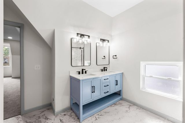 6272 Rogers Park Place, Cincinnati, OH 45213