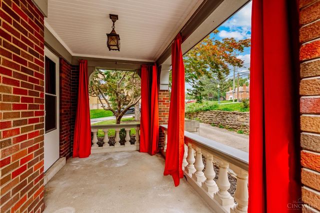 6272 Rogers Park Place, Cincinnati, OH 45213