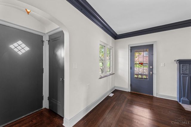 6272 Rogers Park Place, Cincinnati, OH 45213