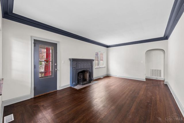 6272 Rogers Park Place, Cincinnati, OH 45213