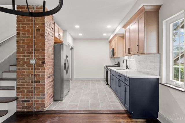 6272 Rogers Park Place, Cincinnati, OH 45213