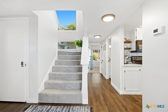 1135 Parkview Drive C18, Canyon Lake, TX 78133