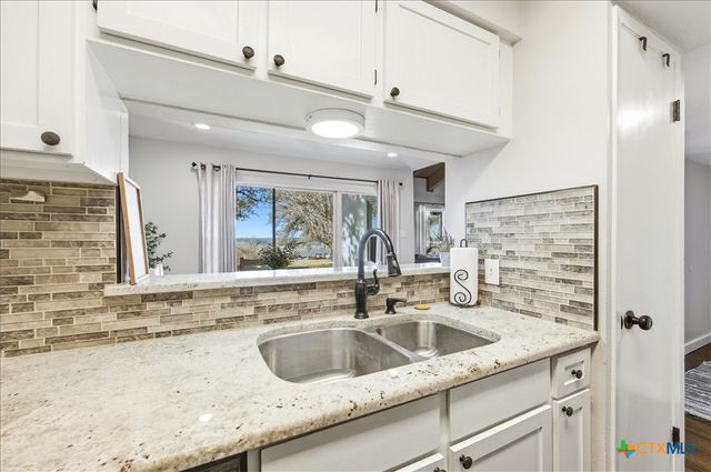 1135 Parkview Drive C18, Canyon Lake, TX 78133