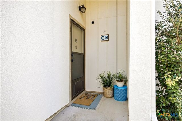 1135 Parkview Drive C18, Canyon Lake, TX 78133