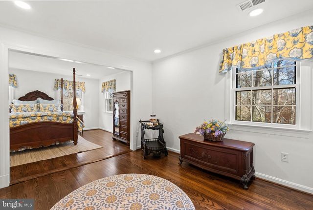 644 LIVE OAK DR, Mclean, VA 22101