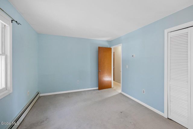 5 Birchtree Lane, Milton, NY 12020