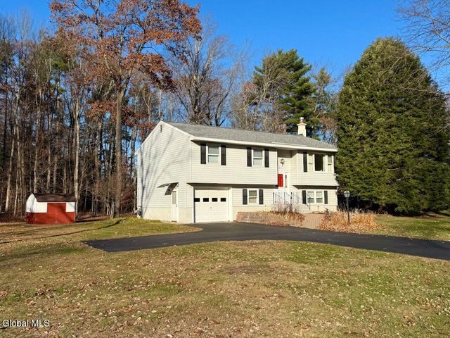 5 Birchtree Lane, Milton, NY 12020