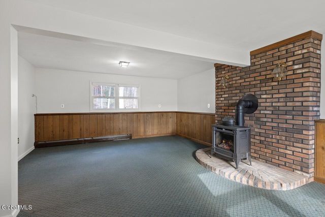 5 Birchtree Lane, Milton, NY 12020