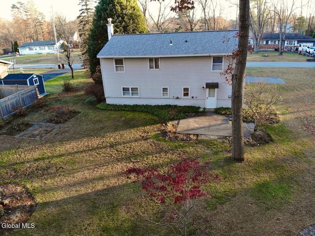 5 Birchtree Lane, Milton, NY 12020