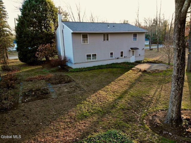 5 Birchtree Lane, Milton, NY 12020