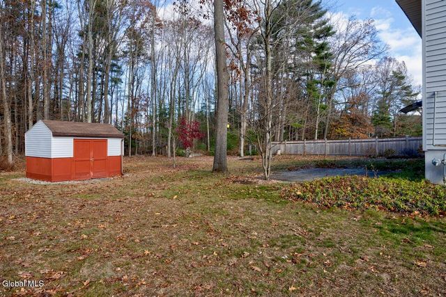 5 Birchtree Lane, Milton, NY 12020