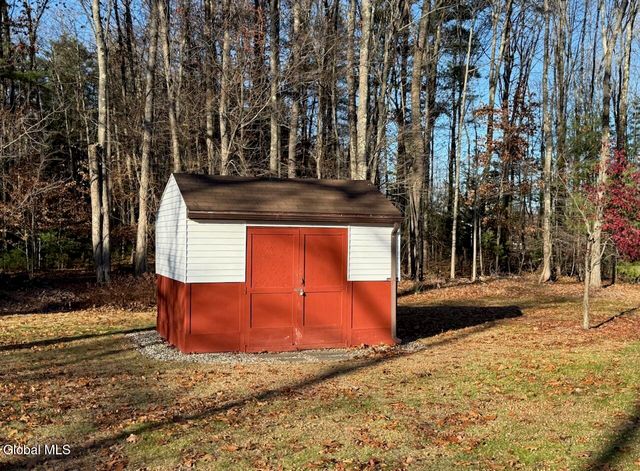 5 Birchtree Lane, Milton, NY 12020