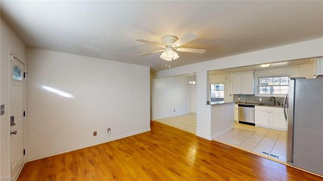 1001 Vanderploeg Drive DR, Chesapeake, VA 23320