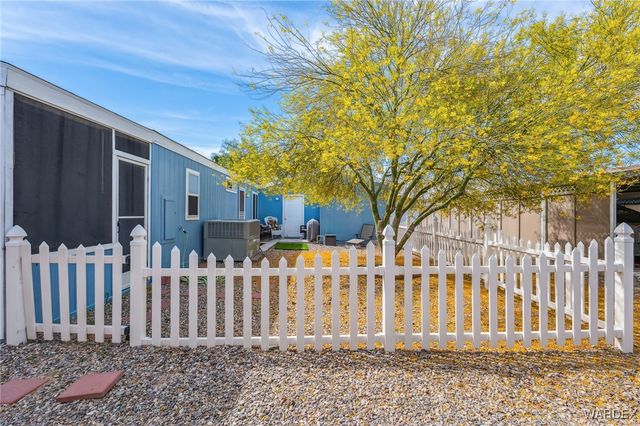 1545 E El Rodeo 48, Fort Mohave, AZ 86426