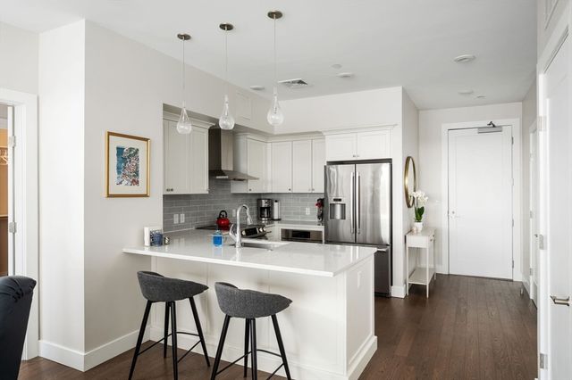 130 Broad Broad Reach 606, Weymouth, MA 02191