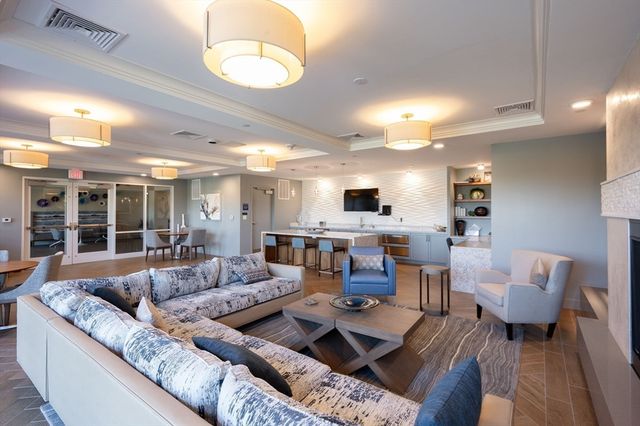 130 Broad Broad Reach 606, Weymouth, MA 02191