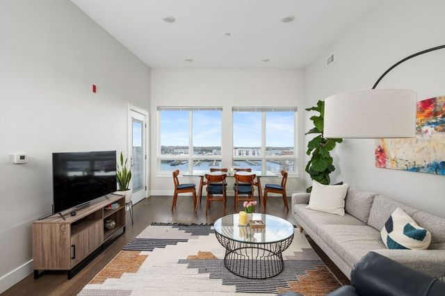 130 Broad Broad Reach 606, Weymouth, MA 02191